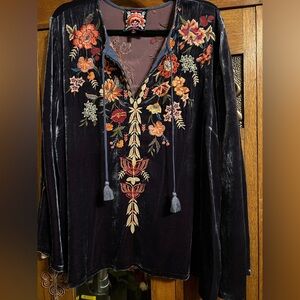 Johnny Was Blue Velvet Top with Multicolor Embroidery Size XXL Excell Cond